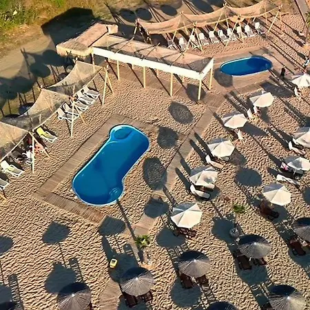 Marina White Sands Hotel